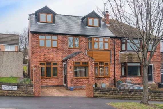 5 Bedroom Semi-Detac...